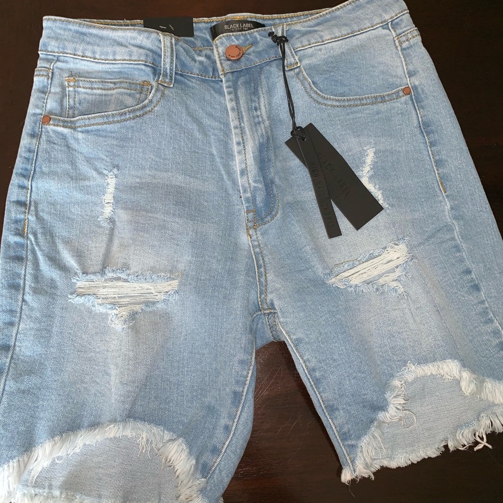 Black Label C’est Toi Bermuda Short